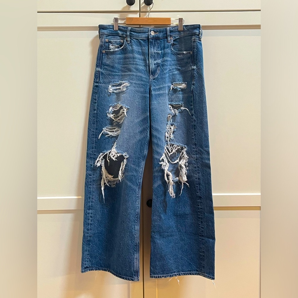 American Eagle Super High Rise Baggy Wide Leg Jeans 10 Short